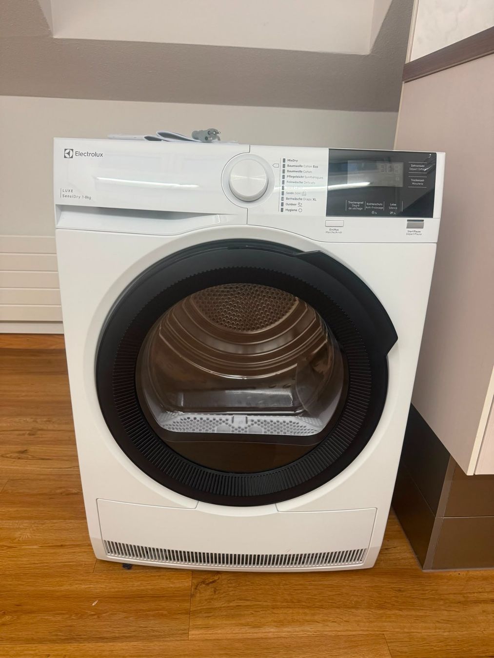 Lavatrici: Waschmaschine und Tumbler – Usato da Unterentfelden venduto da Master-Watch 5