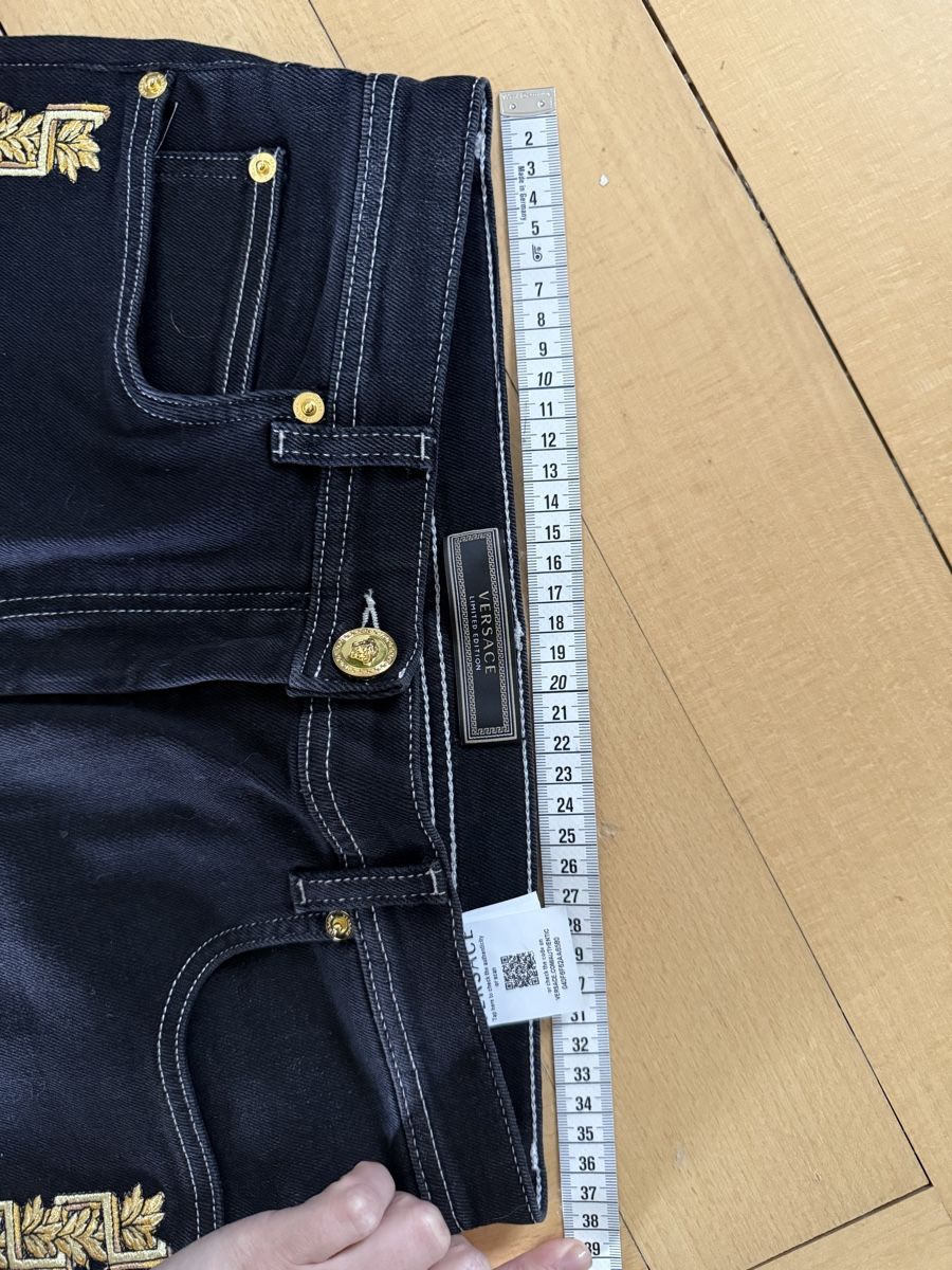 Versace Jeans: VERSACE limited edition flared jeans – Nuovo (secondo la descrizione) da Baden venduto da agora_newgeneration 4
