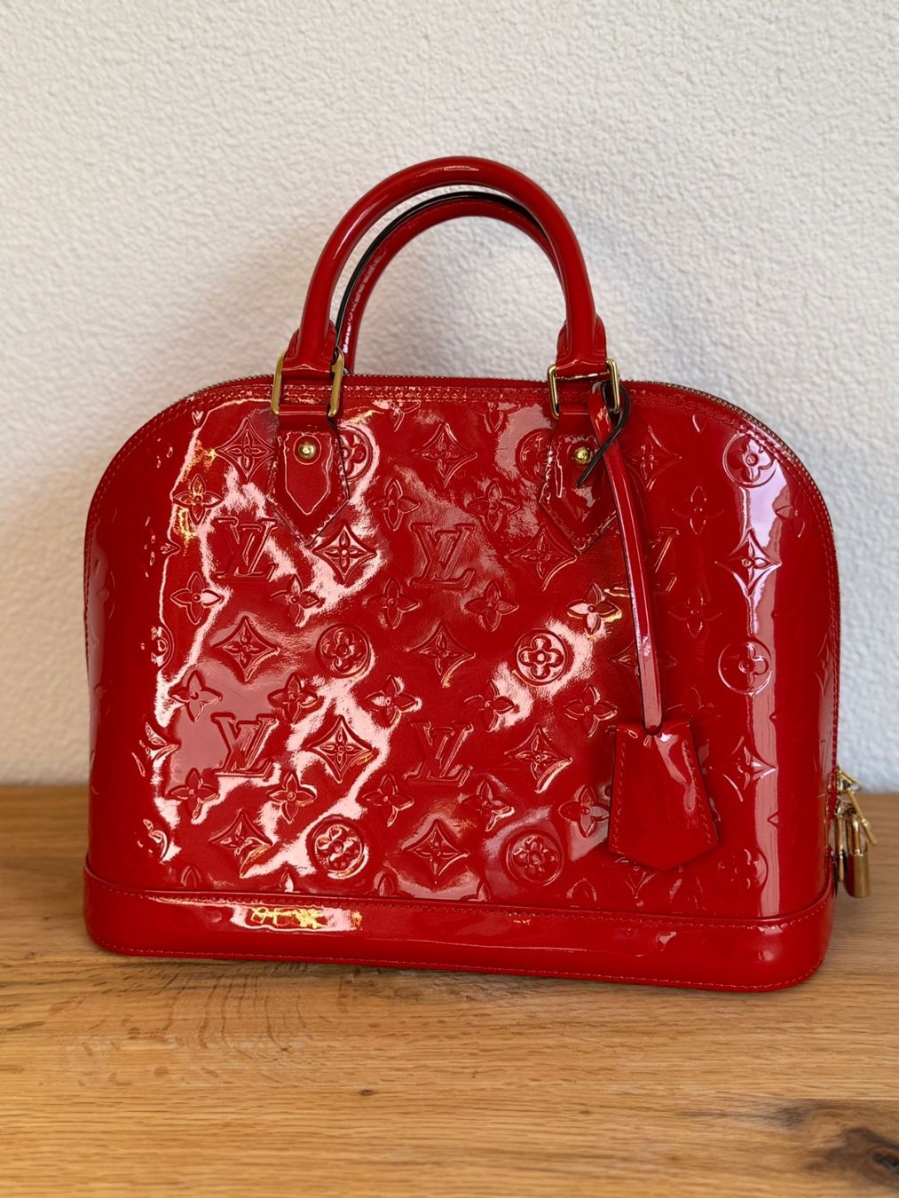 Louis Vuitton Borse da donna: Louis Vuitton Alma PM MV CERISE /RED – Usato da Derendingen venduto da MDPshopandmore 1