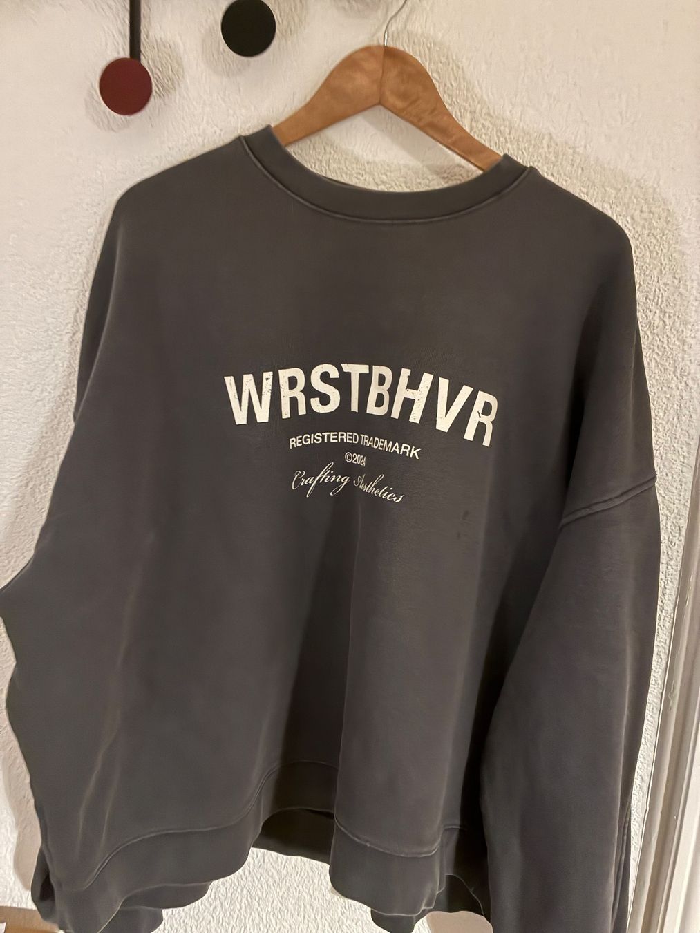 Pullover & Sweatshirts: WRSTBHVR Pullover Gr. Xl – Gebraucht aus Fribourg von waves55 3