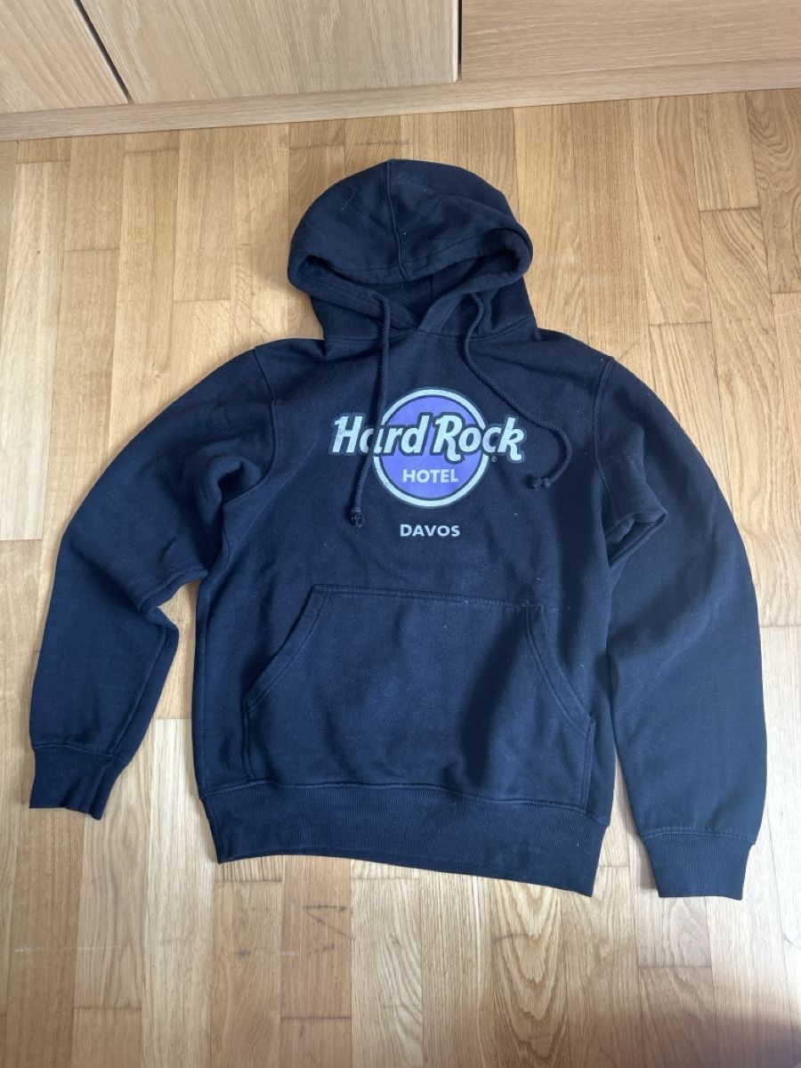 Hard Rock Cafe Pulls & Sweat-shirts: Pullover Hard Rock Hotel Davos – D'occasion à Alterswil FR par kat_cfw8