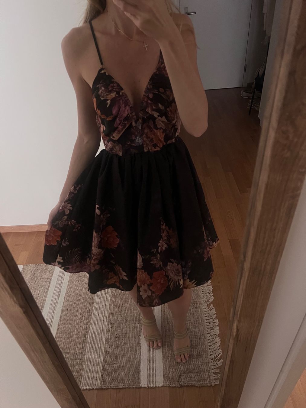 Vestiti: Summer Dress – Nuovo (secondo la descrizione) da Zurich venduto da amf_k7k2 1