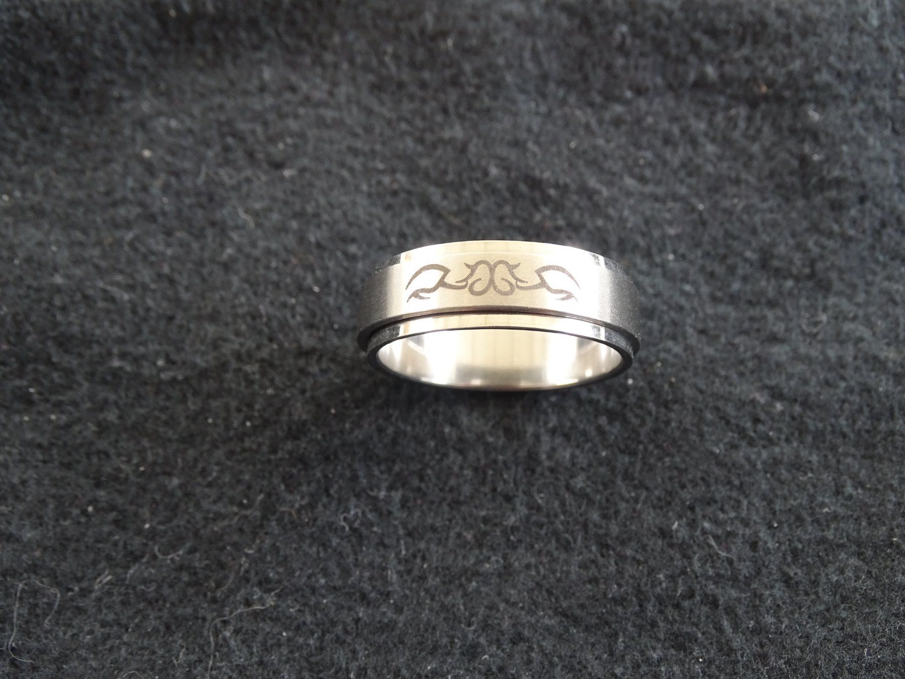 Anelli: Ring Edelstahl Tattoo drehbar – Nuovo (secondo la descrizione) da Obergerlafingen venduto da STOGS 1