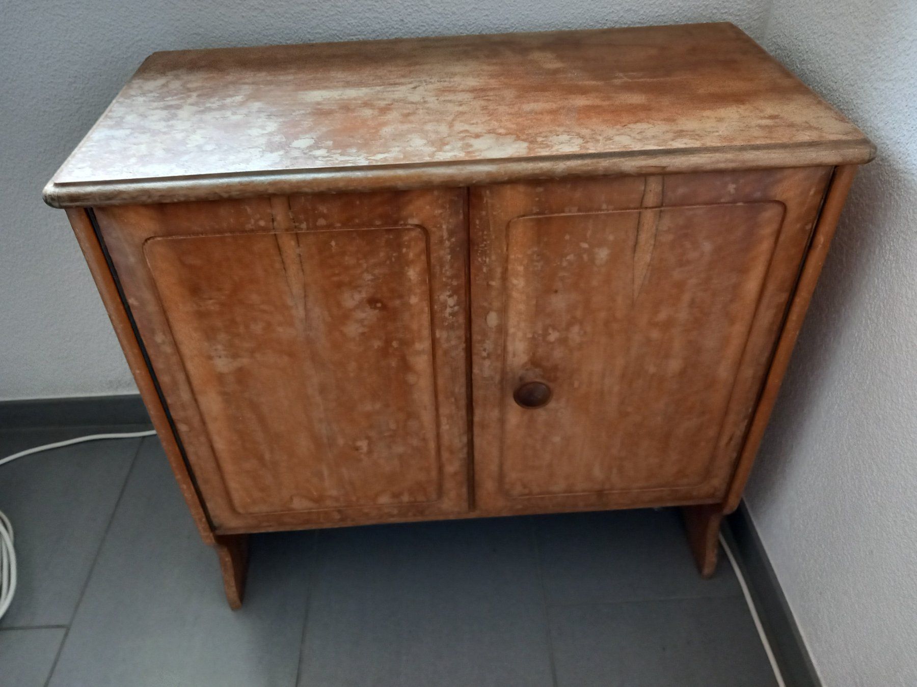 Armadi: Kleiner Bauernschrank – Usato da Winterthur venduto da koc_dr8f