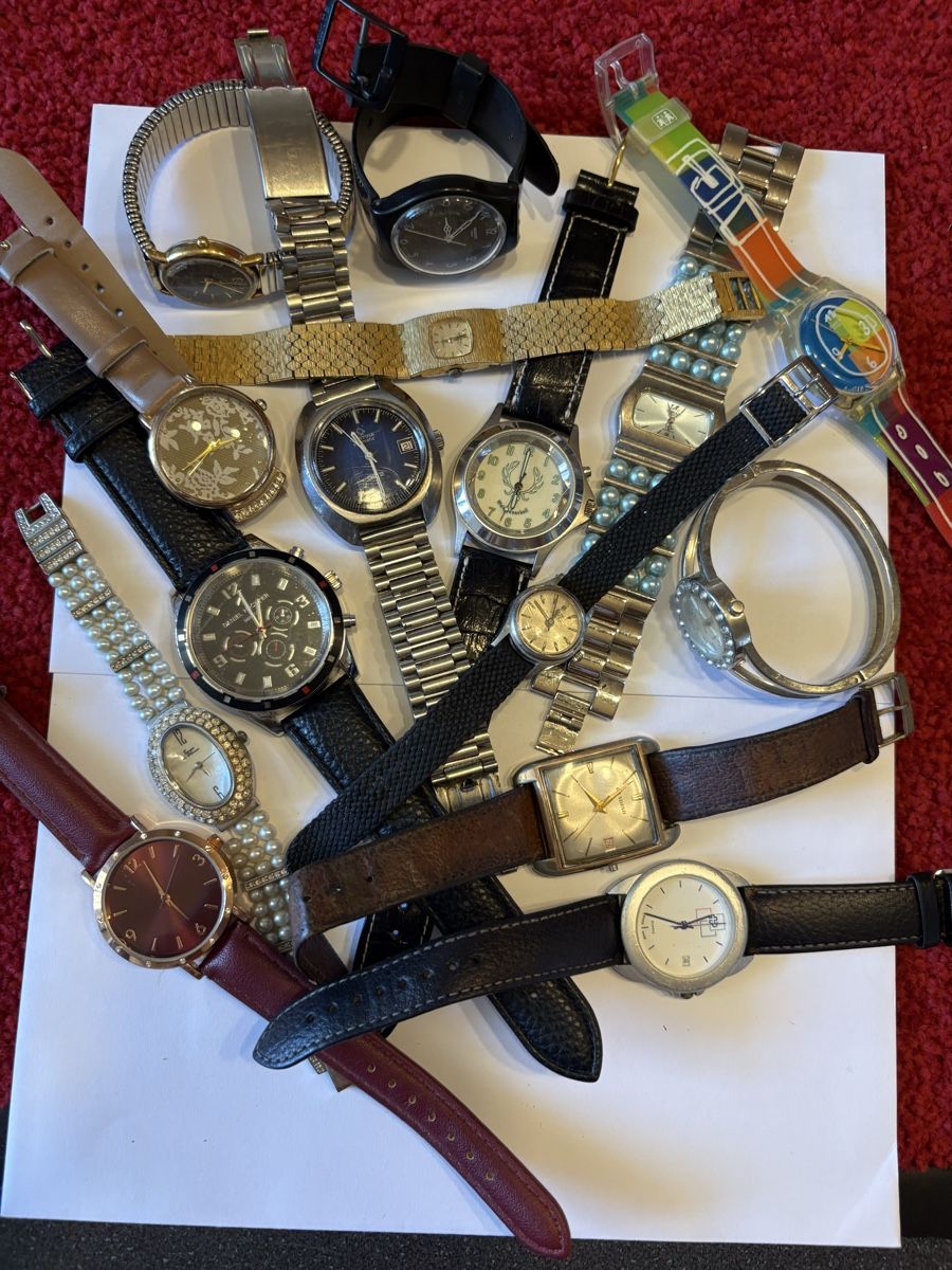 Montres: Uren 15 Stuck unkontrolliert  – D'occasion à Murten par Tzaugg