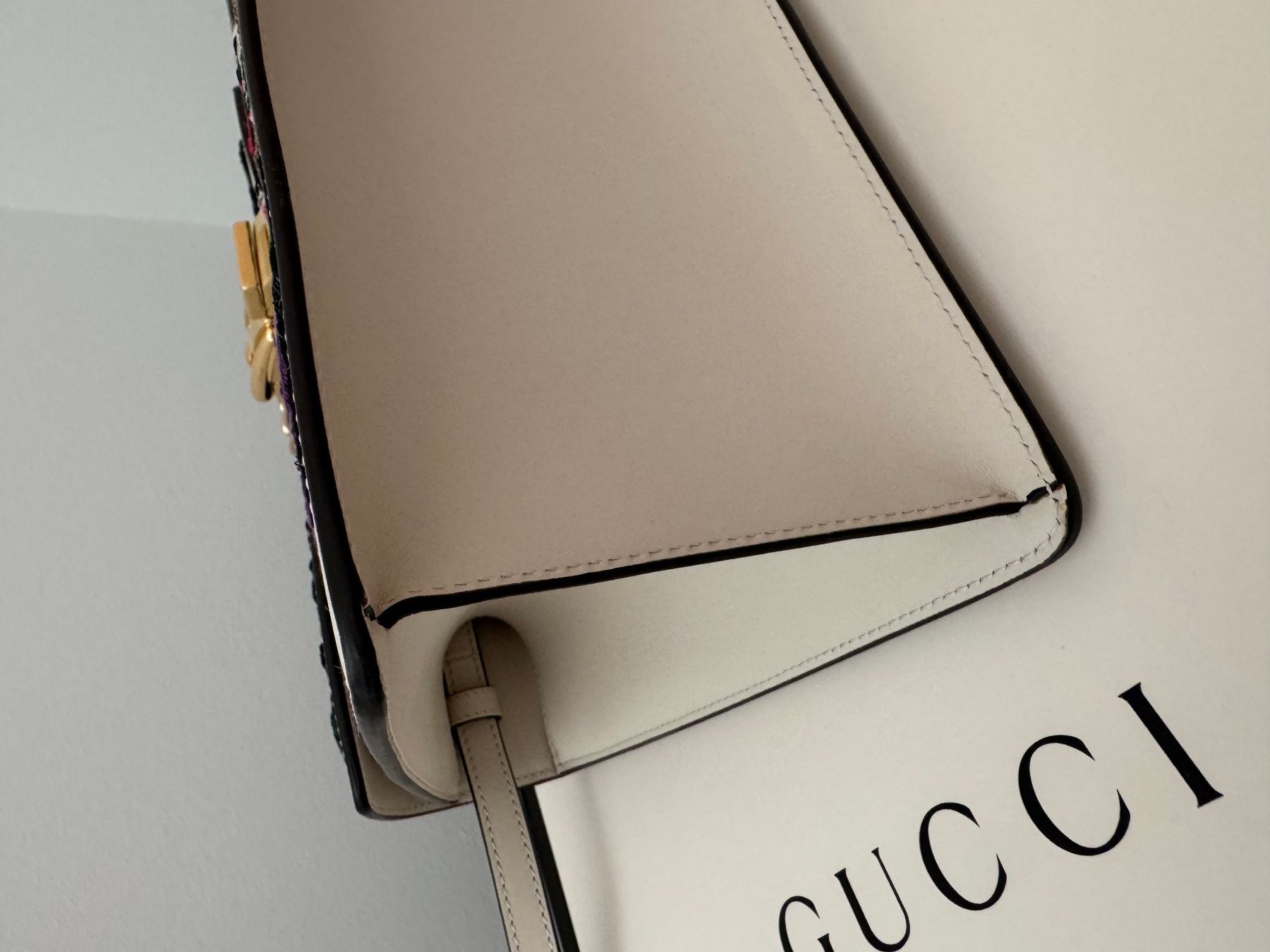Gucci Borse da donna: Gucci Sylvie Top Handle – Nuovo (secondo la descrizione) da Triesen venduto da alder188 4