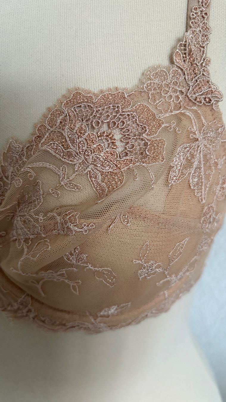Altra biancheria intima: Lise Charmelle BH 75 C – Usato da Liestal venduto da Goldart 1