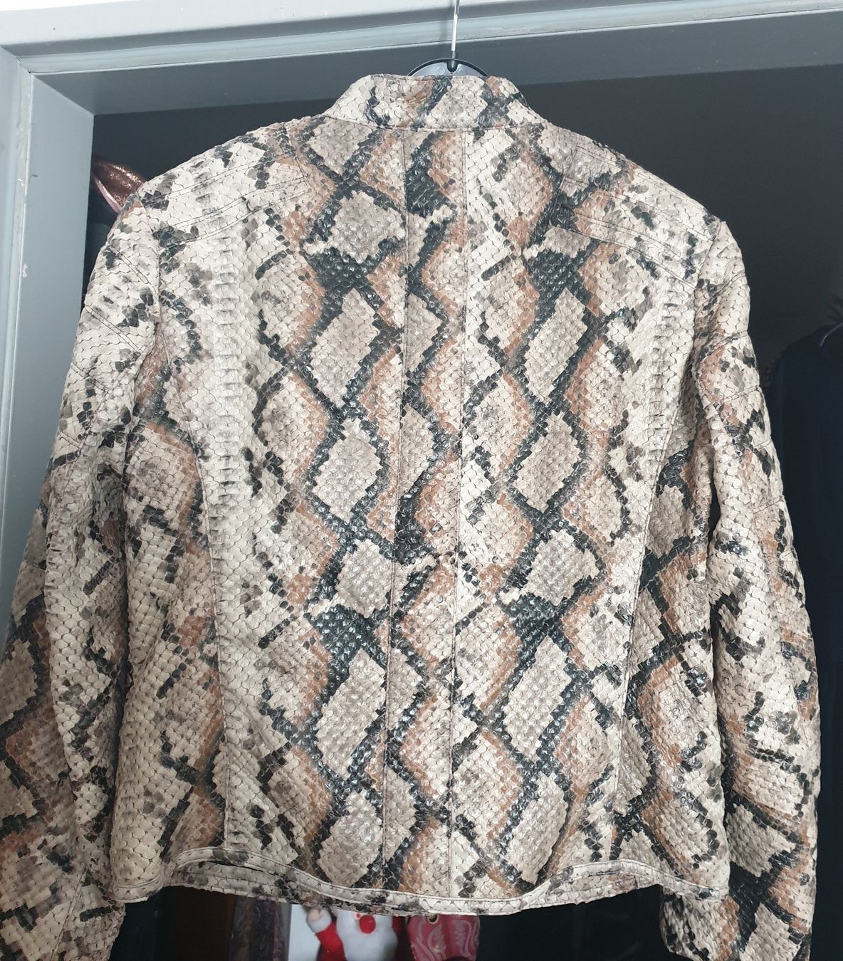 Guess Giacche: GUESS schöne Jacke Gr. L – Nuovo (secondo la descrizione) da Frenkendorf venduto da Moon111 2