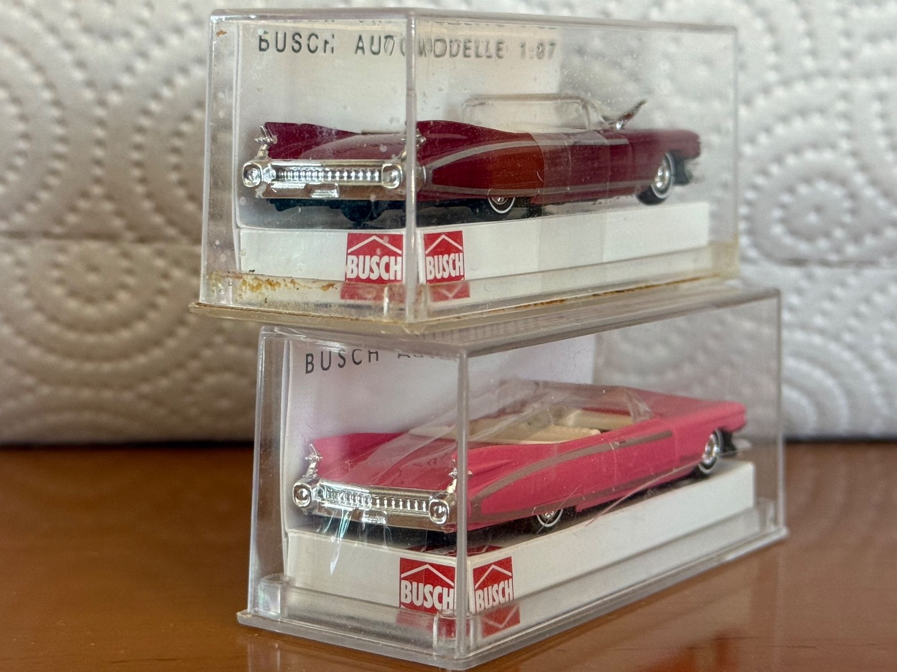 Busch Modellini d'auto: 2 Cadillac Eldorado 1959 1/87 Busch – Nuovo e nell'imballaggio originale da Morrens VD venduto da YannD02 2