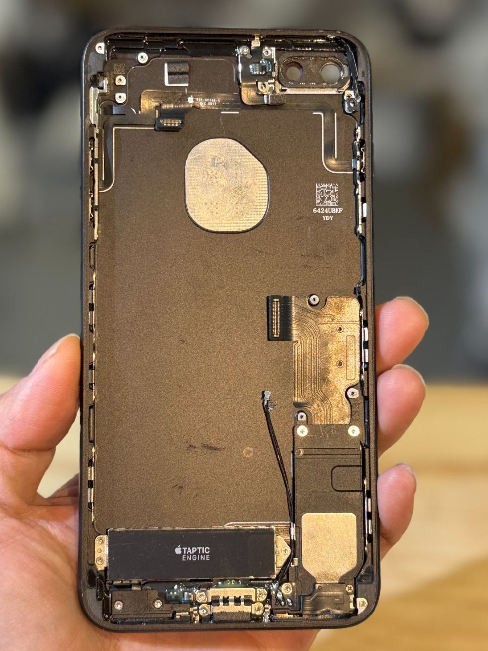 Apple Telefoni cellulari / Smartphones: Châssis Complet iPhone 7 Plus Noir Brillant- Connecteur de C – Usato da Morges venduto da DA-repa 2