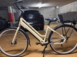 Vélo E-Bike City Explorer