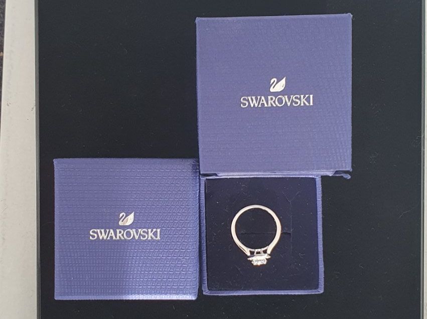 Swarovski Anelli: Ring Swarovski Gr. 52 = 16.5mm NEU – Nuovo e nell'imballaggio originale da Stansstad venduto da InStyle8 9