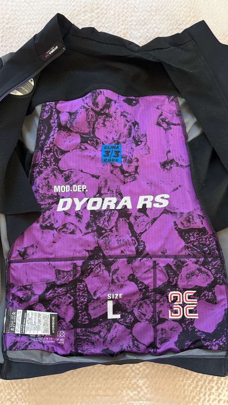 Assos Giacche: ASSOS Damen Softshell Jacke Dyora RS Grösse L NEU – Nuovo (secondo la descrizione) da Birsfelden venduto da Nic21 2