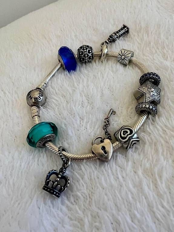 Pandora Armbänder & -reifen: Pandora Armbänder und Charms (einzeln oder als Set) – Gebraucht aus Zürich von kor_h78l 1