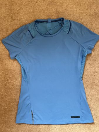 Sportshirt Gr.XS hellblau Kalenji