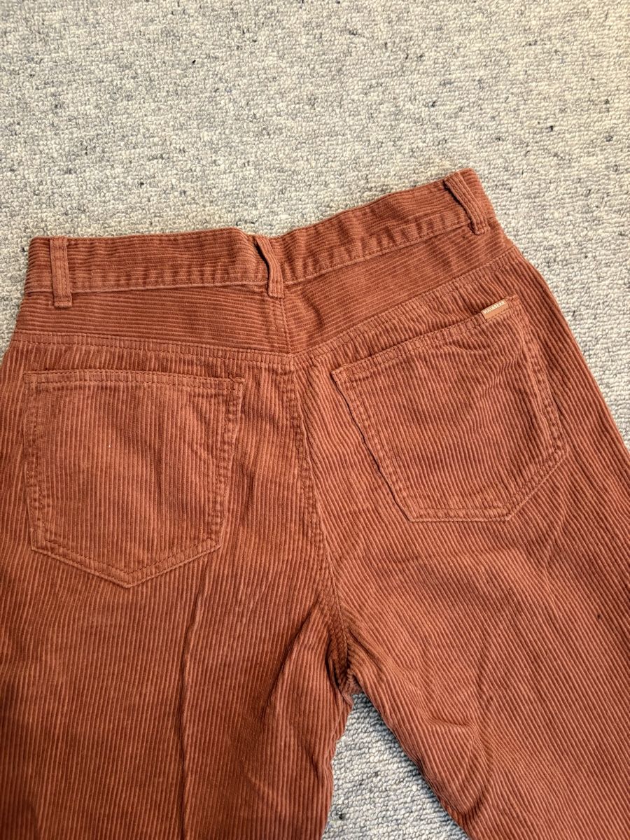 Pull&Bear Hosen: Samt Hose PULL&BEAR Koralle braun Farbe  Gr. 38/S – Gebraucht aus Ebertswil von shushuj 2