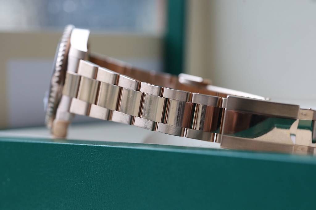 Rolex Montres: Rolex GMT Master 126715CHNR – D'occasion à Wollerau par RekociTimepieceGmbH 2