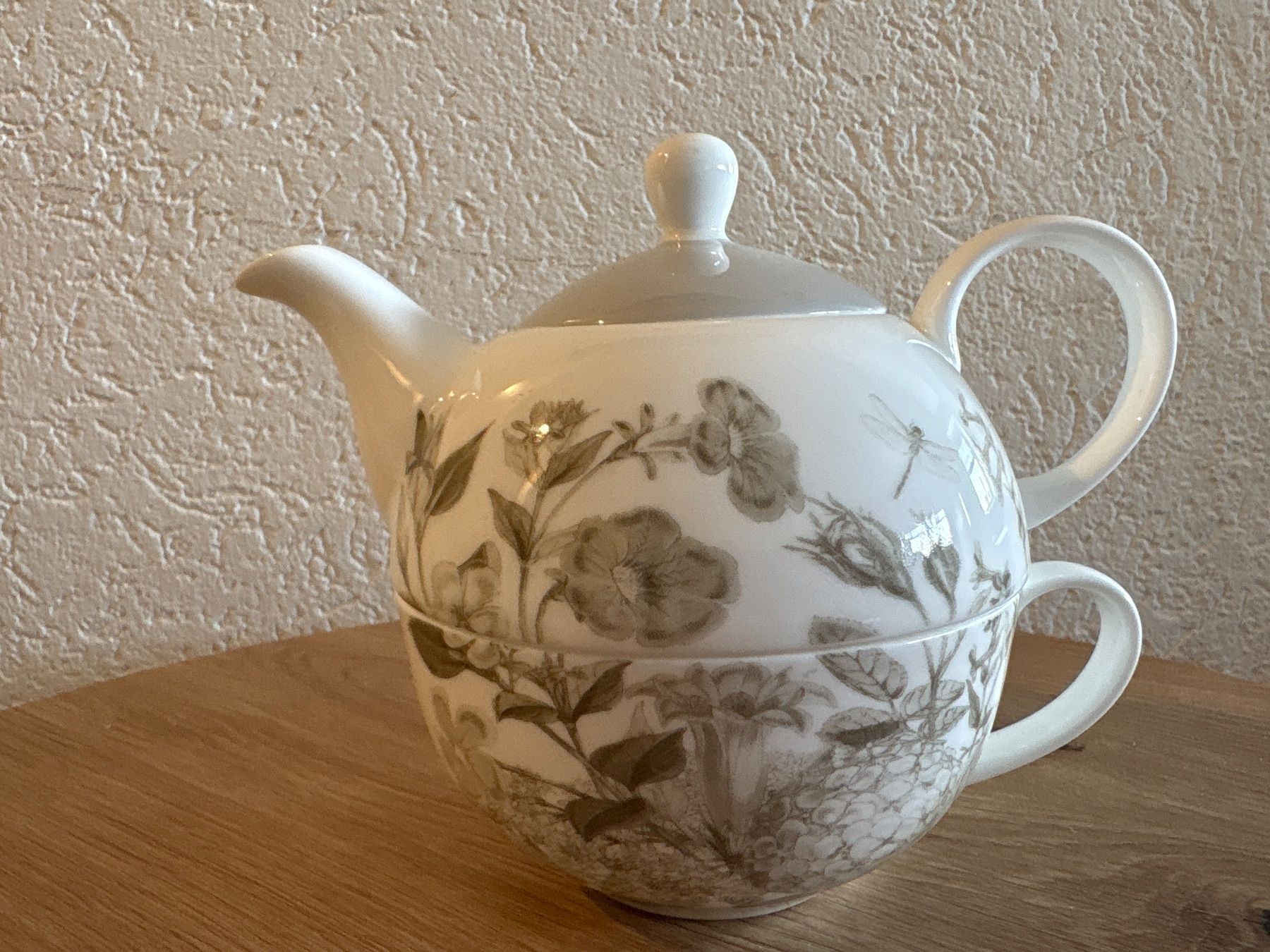 Teekannen: Teekanne mit Tasse – Gebraucht aus Aarwangen von kah_79t5