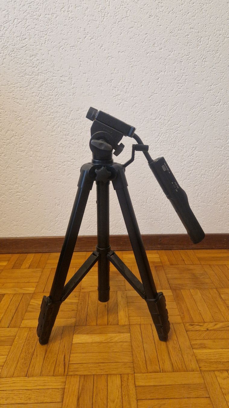 Foto & Immagini: Sony Tripod Black Used – Usato da Rüschlikon venduto da -J05u3- 1