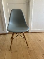 Original Vitra Plastic Chair Graugrün