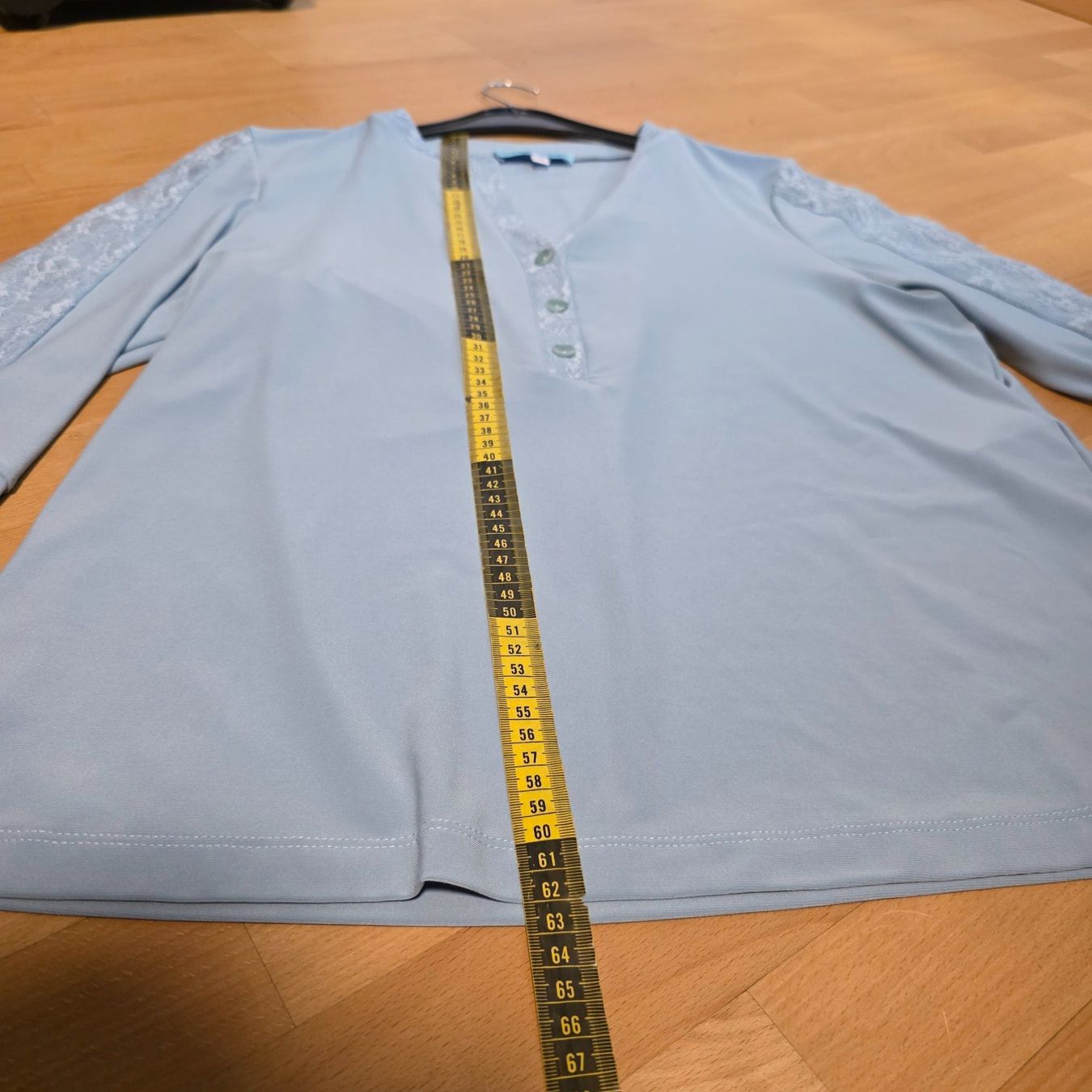 Camicette: Pfeffinger Damen Bluse Gr. M/ L Hellblau Spitze Elegant – Usato da Wald ZH venduto da CapLux 6