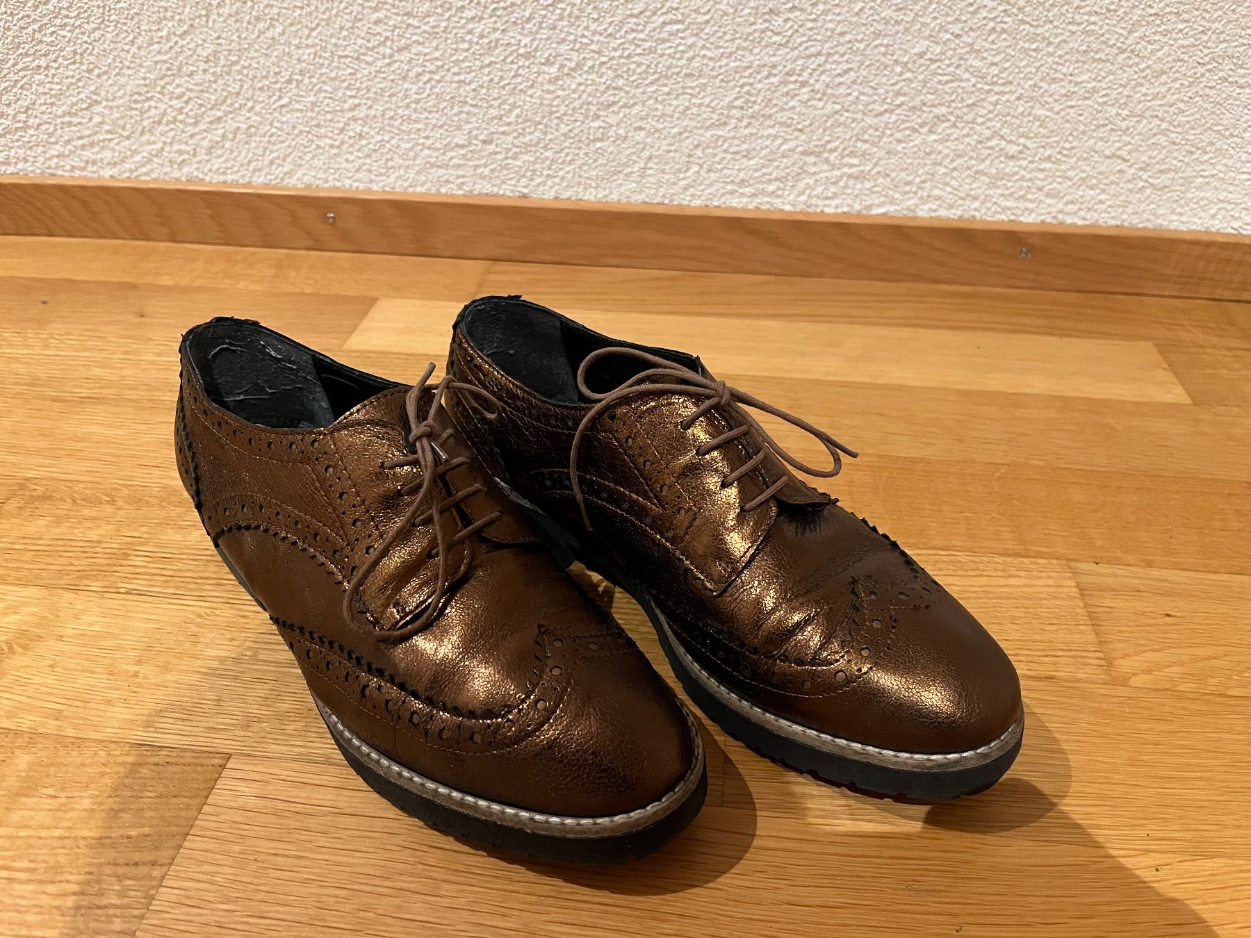 Dune London Scarpe da donna: Dune Leder Schnürschuhe Bronze-Gold Gr39 – Usato da Wollerau venduto da bri_s9qv 3