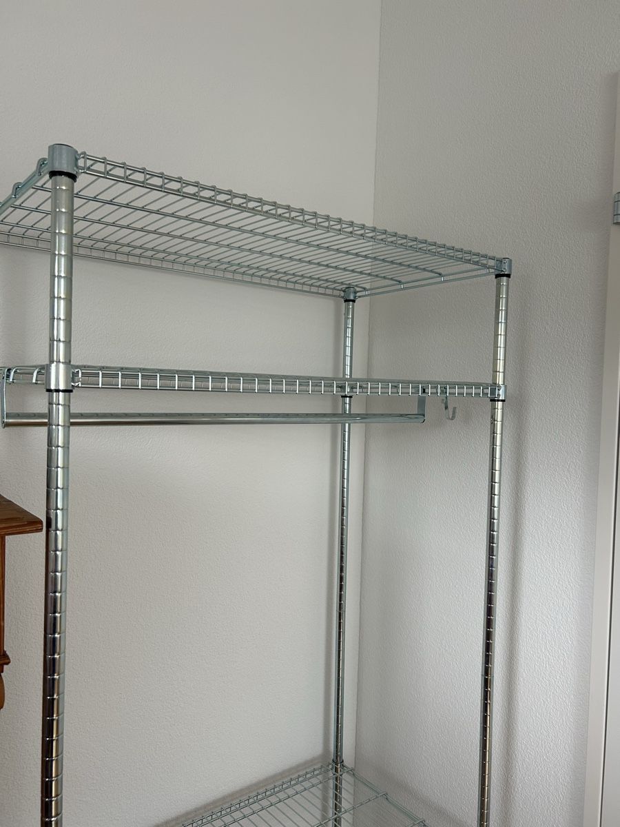 Scaffali: Regal mit Kleiderstange OMAR von Ikea – Nuovo (secondo la descrizione) da Luzern venduto da mhbob 1