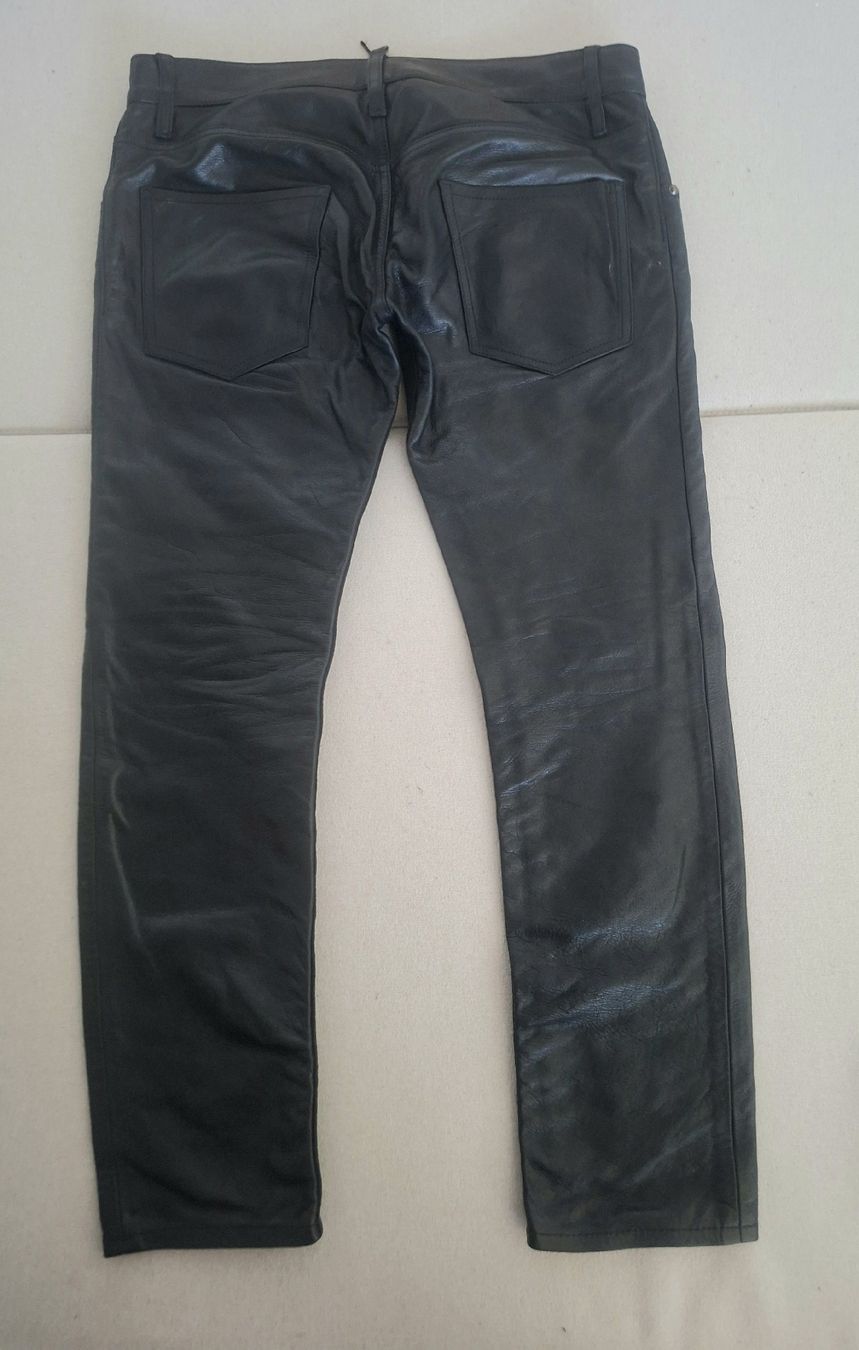 Dsquared2 Pantaloni: DSQUARED2  Lederhose schwarz   – Usato da Glattbrugg venduto da cub_w7l8