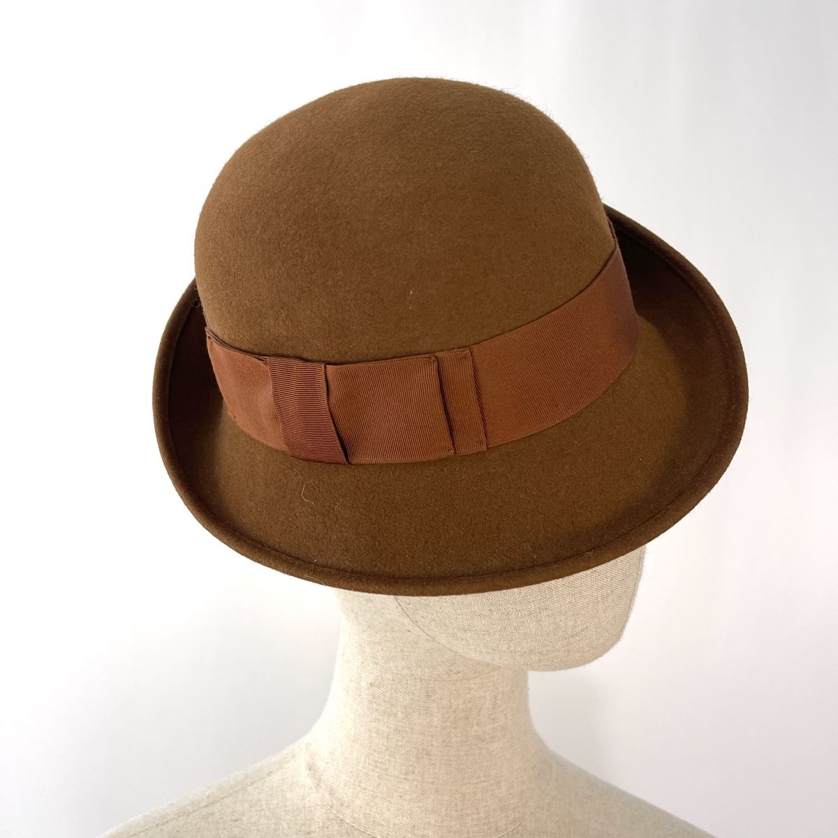 Borsalino Copricapi, berretti & cappellini: BORSALINO Wool Hat – Nuovo (secondo la descrizione) da Emmen venduto da Nightingale_2022 1