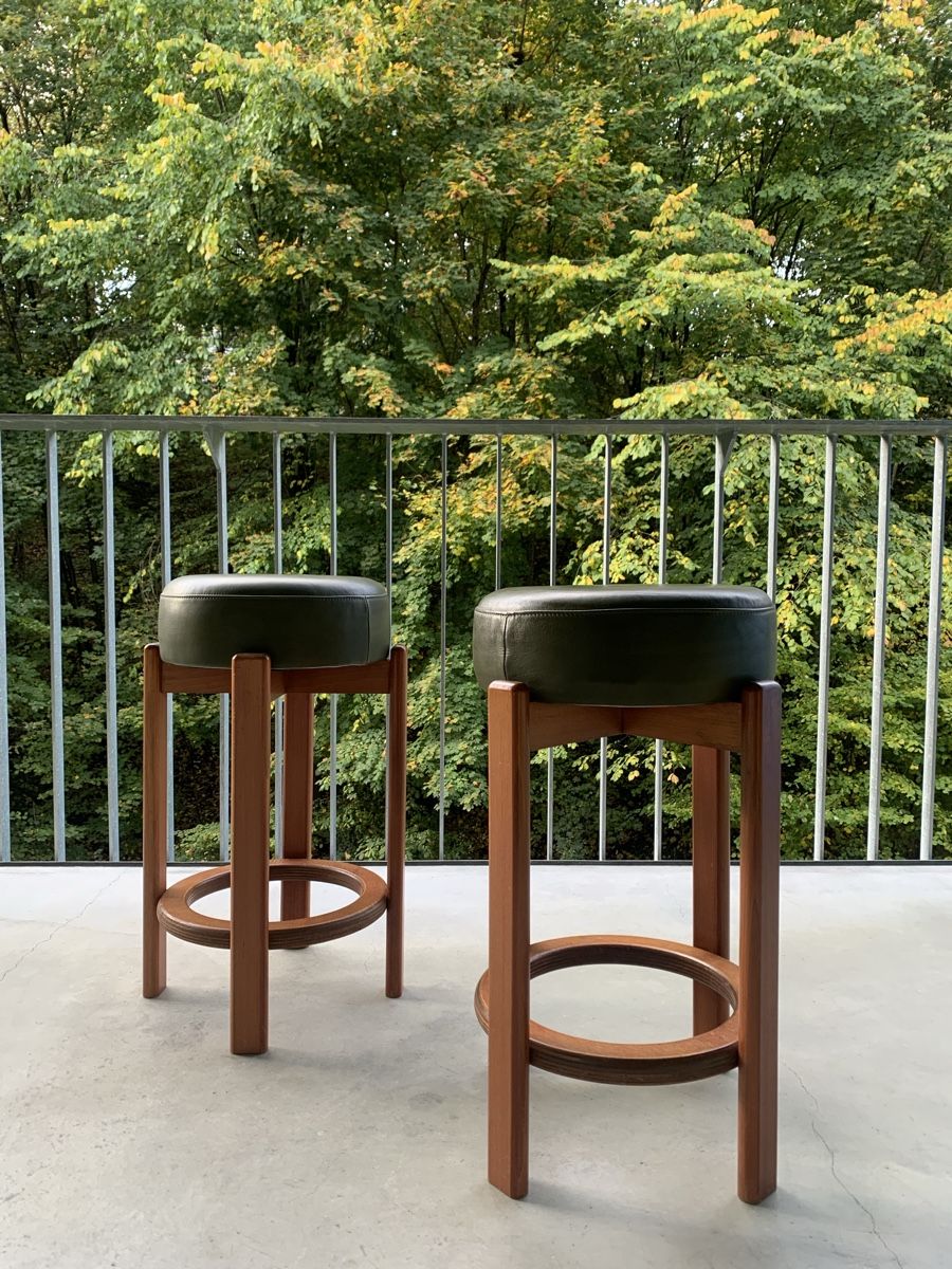 Hocker: 2 Vintage midcentury Teakholz Hocker Danish – Gebraucht aus Fribourg von GBT42