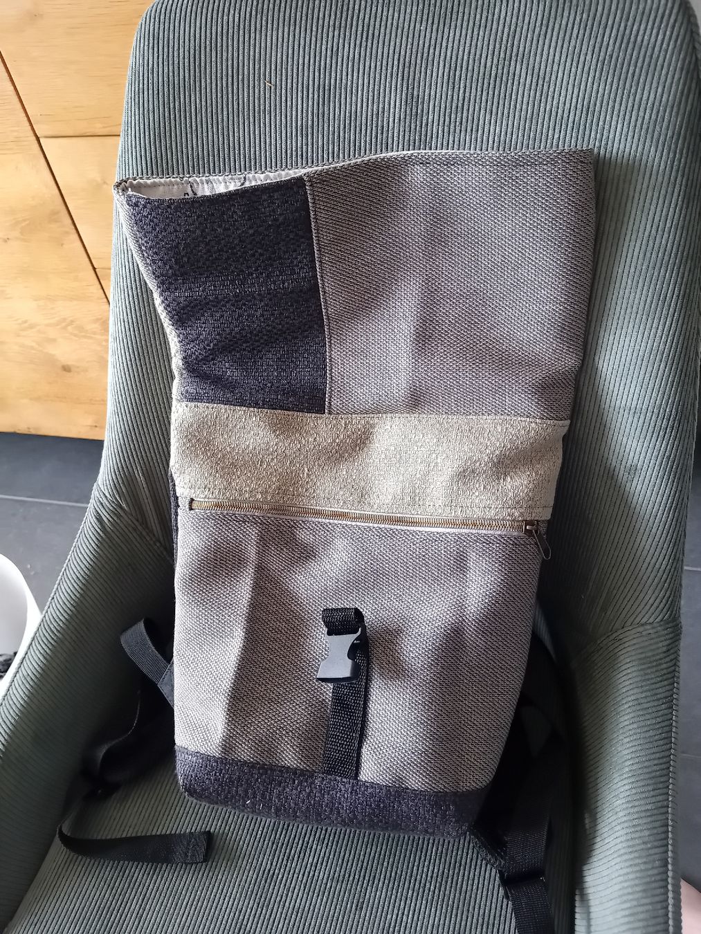 Sacs à dos: rolltop Rucksack Patchwork Stoff grau/beige  – Neuf (Voir description) à Burgdorf par carodesign1 6
