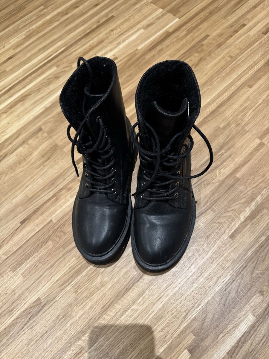 Scarpe da donna: Winter Boots, Schwarz, Grösse 36 – Usato da Uznach venduto da jasmino12 2