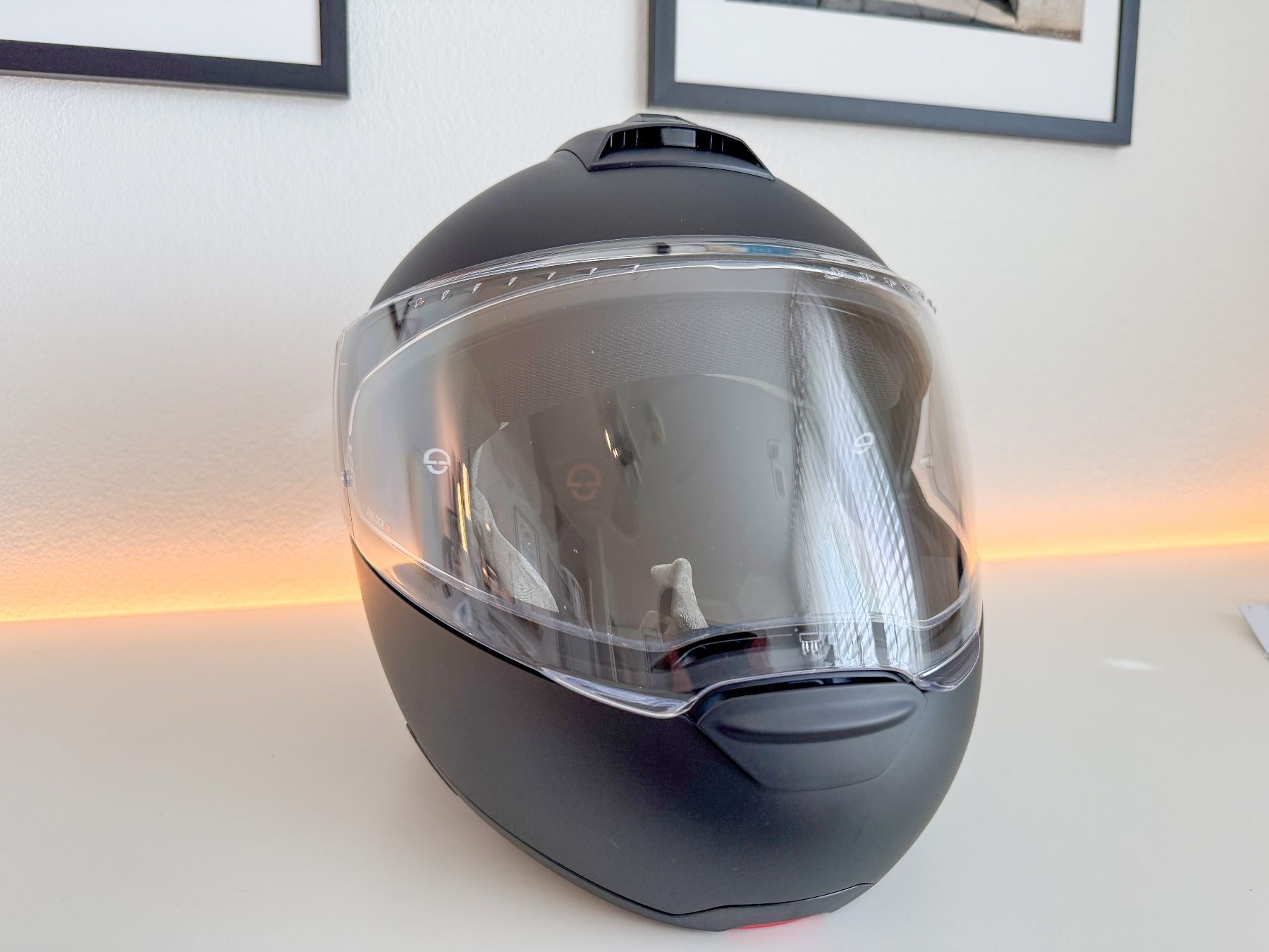 Schuberth Helme & Visiere: Schuberth C4 Pro inkl. Kommunikationssystem SC1 Advanced NEU – Gebraucht aus Kloten von  9