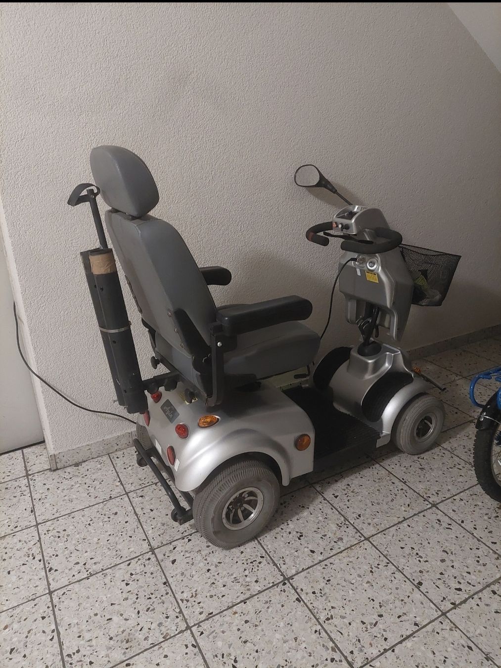 Voiturettes électriques: Elektrofahrzeug / Elektromobil – D'occasion à Rickenbach b. Wil par jupiter123