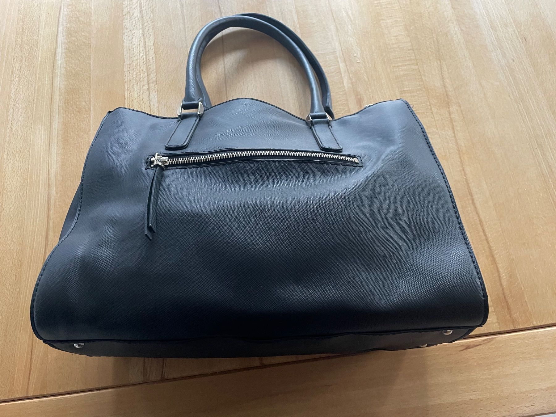 Guess Borse da donna: Sac Guess noir neuf – Nuovo e nell'imballaggio originale da riddes venduto da lauali01 1