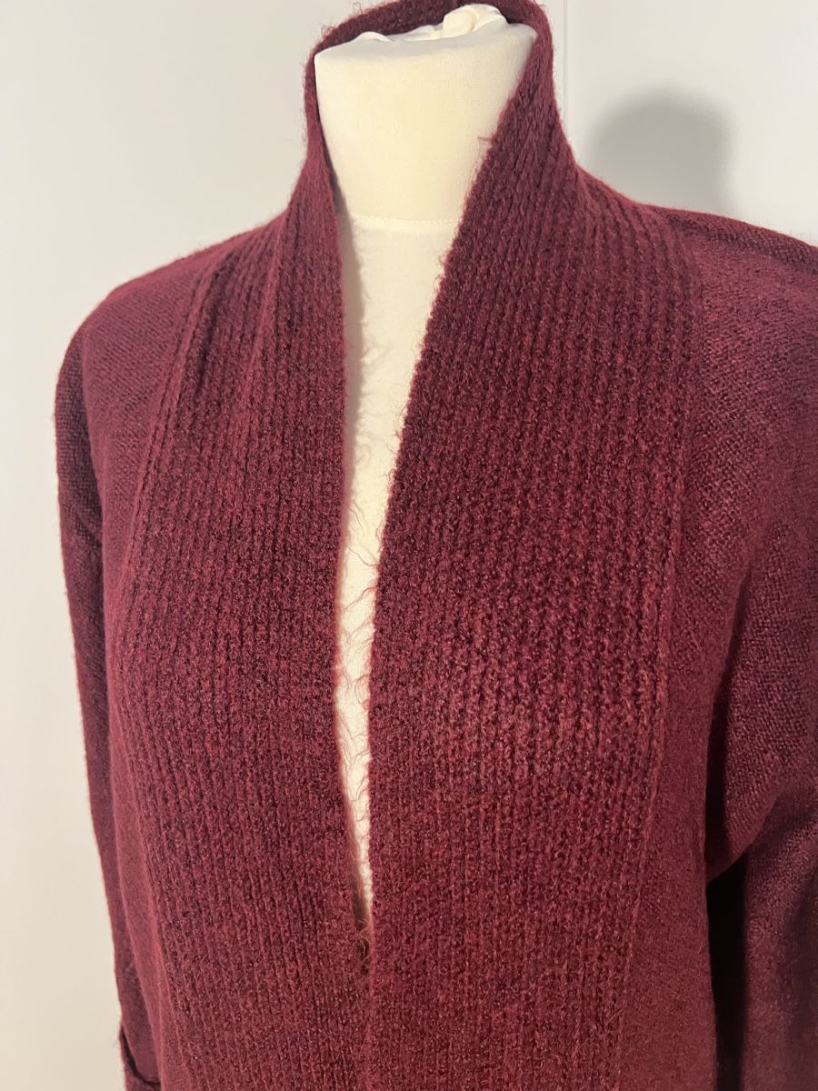 More & More Giacche: More & More Strickjacke, Grösse 42, Weinrot! – Usato da Zürich venduto da Marianne72 2