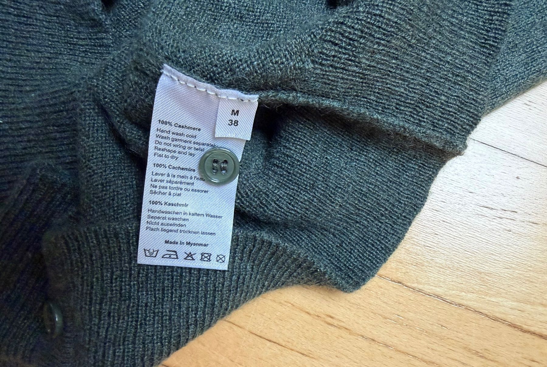 Maglioni & Felpe: Authentic Cashmere Kaschmir Pullover Gr.38 – Usato da Unterägeri venduto da Jutka_04 3