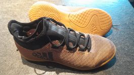 Adidas Hallenturnschuh