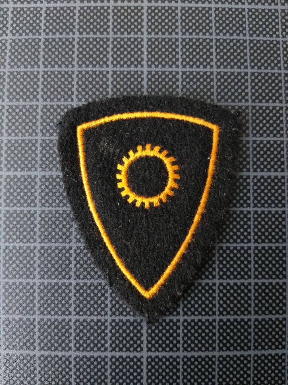 Placchette & Badge: Gerätemechaniker etc. Ord. 1949 – Usato da Bauma venduto da SwissMilitaria