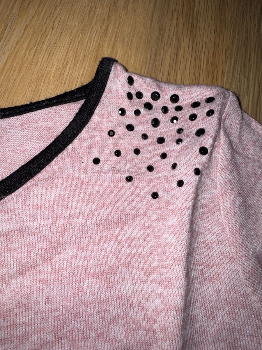 Pullover & Sweatshirts: Pullover rosa mit Nieten Groesse 158/164 – Gebraucht aus Altdorf UR von lil_z5bm