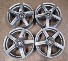 Vier Alufelgen 17"