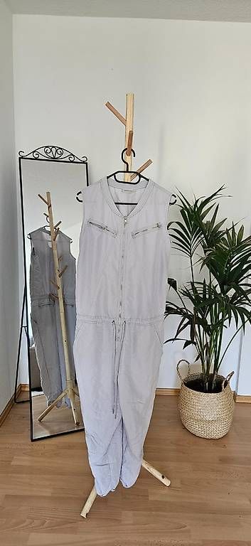 Tute: Calvin Klein gray long jumpsuit.  Size S – Usato da Oberweningen venduto da mir_2wt5