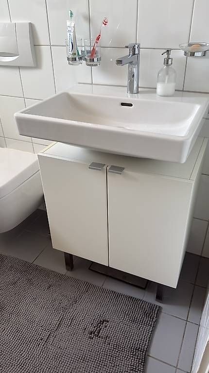 Mobili per bagno: Waschbeckenunterschrank – Usato da Windisch venduto da alinaK17