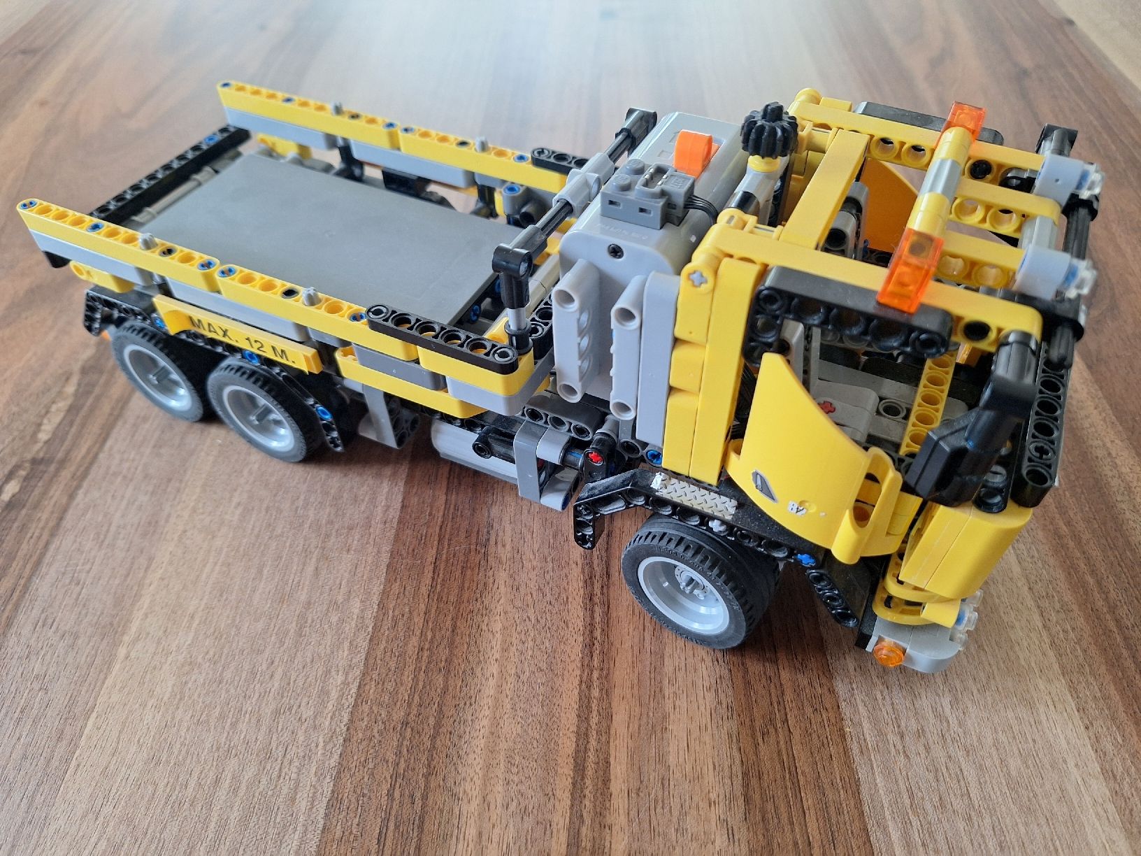 Lego Giocattoli: Lego Technic 8292 gebrauchter Lastwagen mit Anleitung – Usato da Affeltrangen venduto da Salz-Pfeffer 2