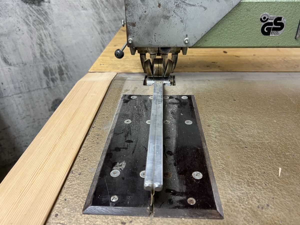 Tutte le macchine: Furniermaschine – Usato da Derendingen venduto da Hauderebaesseler 4