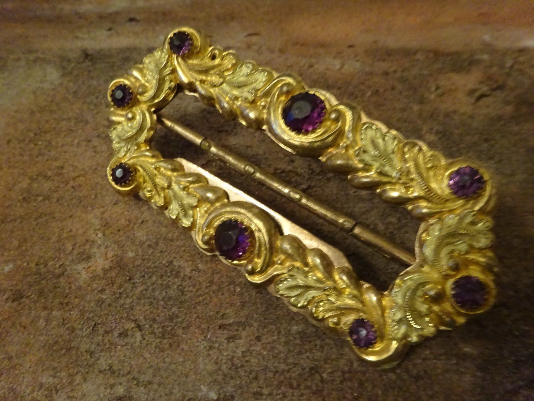 Gürtelschnallen: Antike Schnalle Amethystglas / Tombak – Gebraucht aus Esslingen von FetteSchnecke