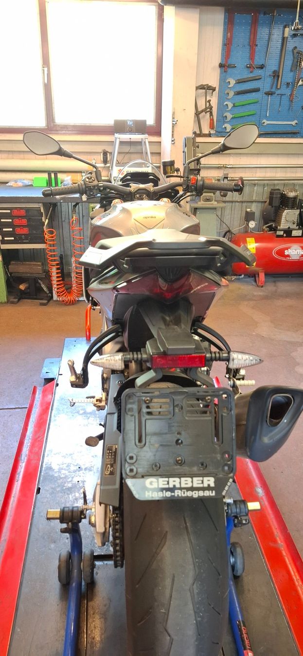 Aprilia Strasse: APRILIA Tuono V4 1100 – Gebraucht aus Reichenbach i. K. von sugifranz 4