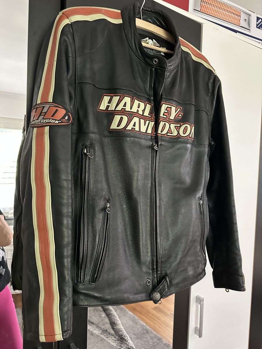 Harley-Davidson Jacken: Lederjacke Harley Davidson – Gebraucht aus Hergiswil von Puntacorda11 1