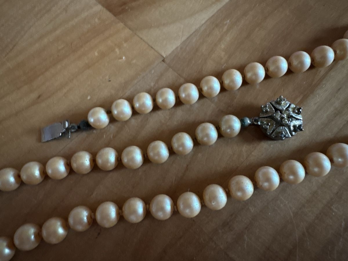 Catenine: Modeschmuck Perlenkette – Usato da Rümlang venduto da Fledermaus35 1