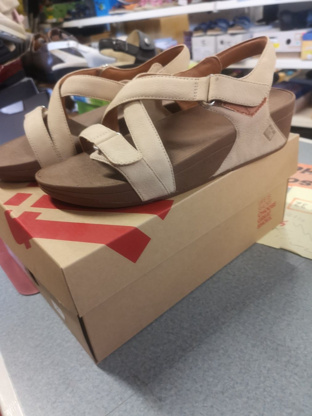 Fitflop Chaussures femmes: Fitflop – Neuf avec emballage d'origine à Möhlin par Highwaytom 1